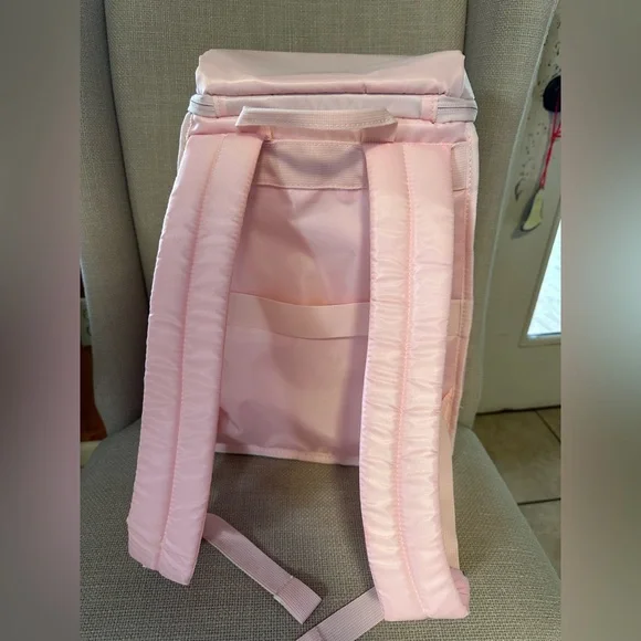 Igloo Pink Quilted Cooler Backpack - Picture 2 of 11